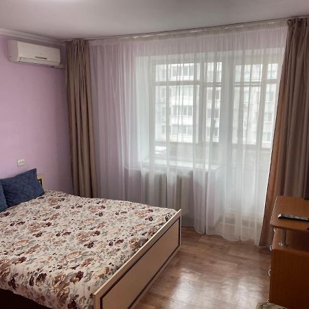 Апартаменты На Гоголя,460 Cherkasy Exterior foto